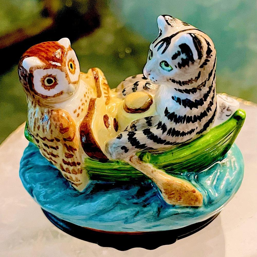 LIMOGES BOX.    “The Owl and the Pussycat”